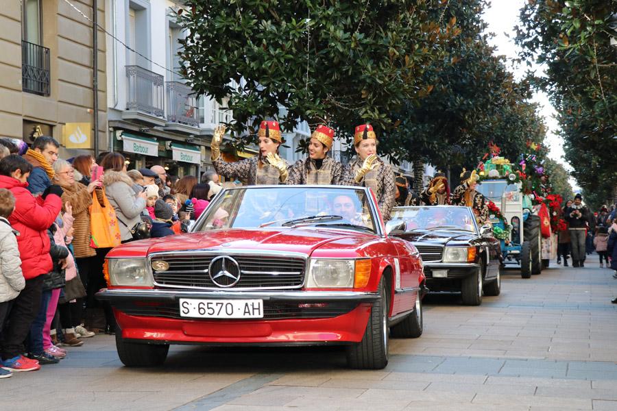 Cabalgatas de reyes en vehículos antiguos