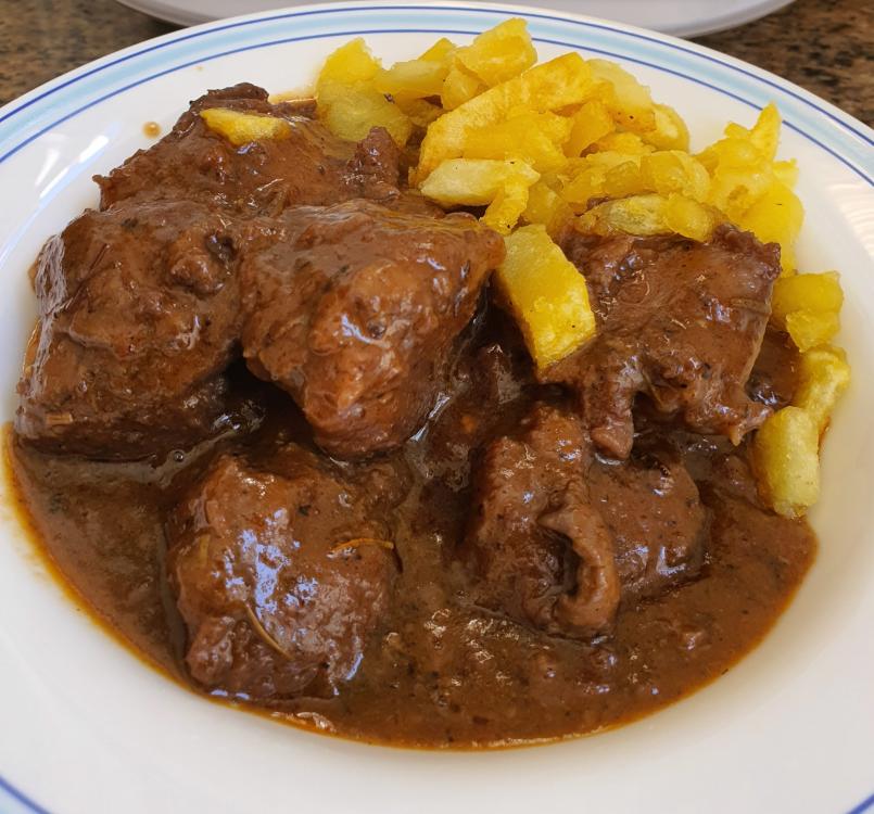 Carrillada-en-salsa-scaled.jpg