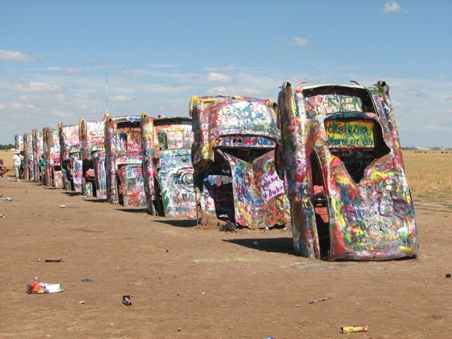 2010-07-21-amarillo-cadillacranch.jpg