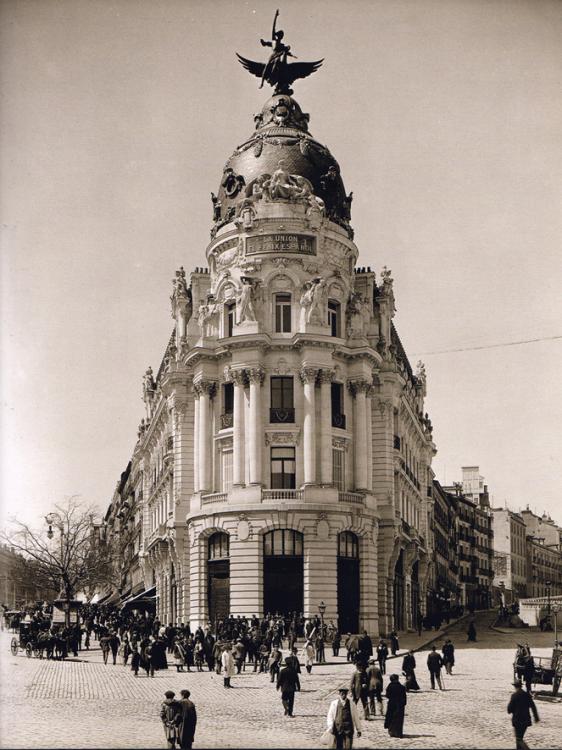 1910 Madrid Edificio Metropolis.jpg