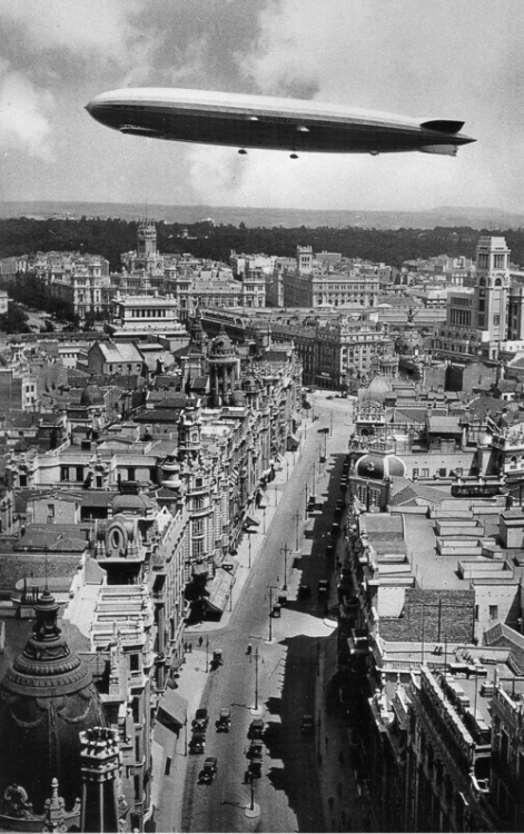 1931 gran via (Madrid).png