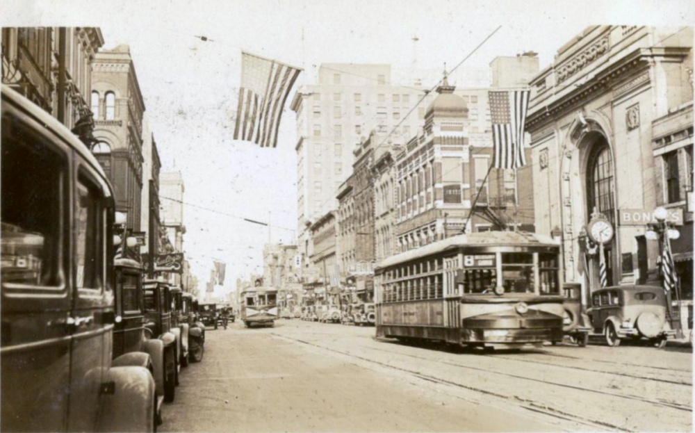 1933 Evansville Main St.png