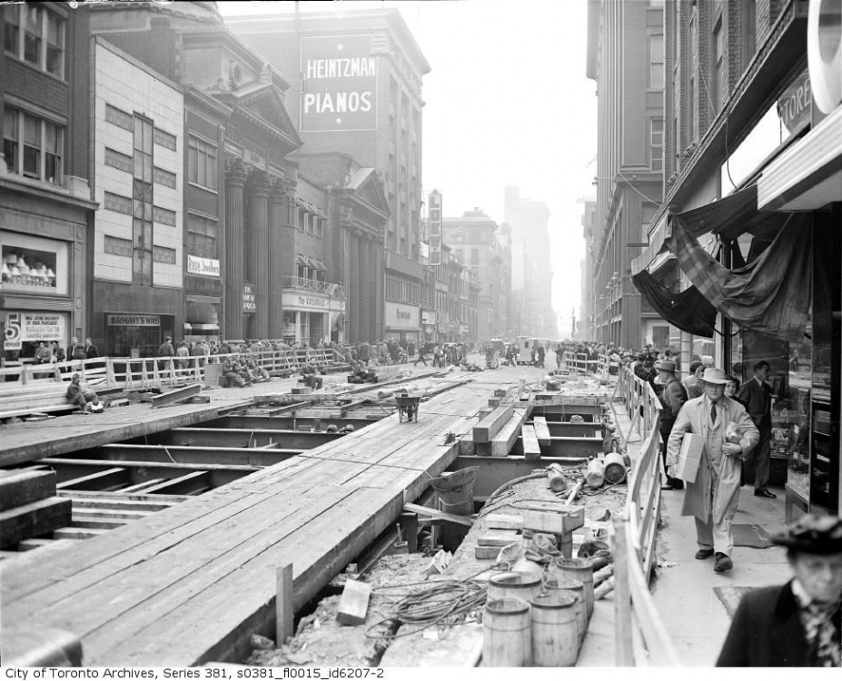 1949-1950 Yonge subway construction (Toronto).png