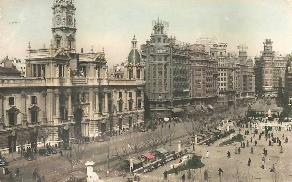 1950 Valencia Plaza del Ayuntamiento.png