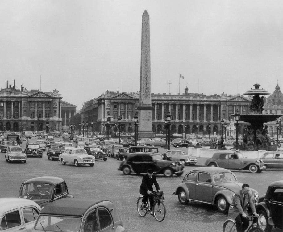 1956 París.png