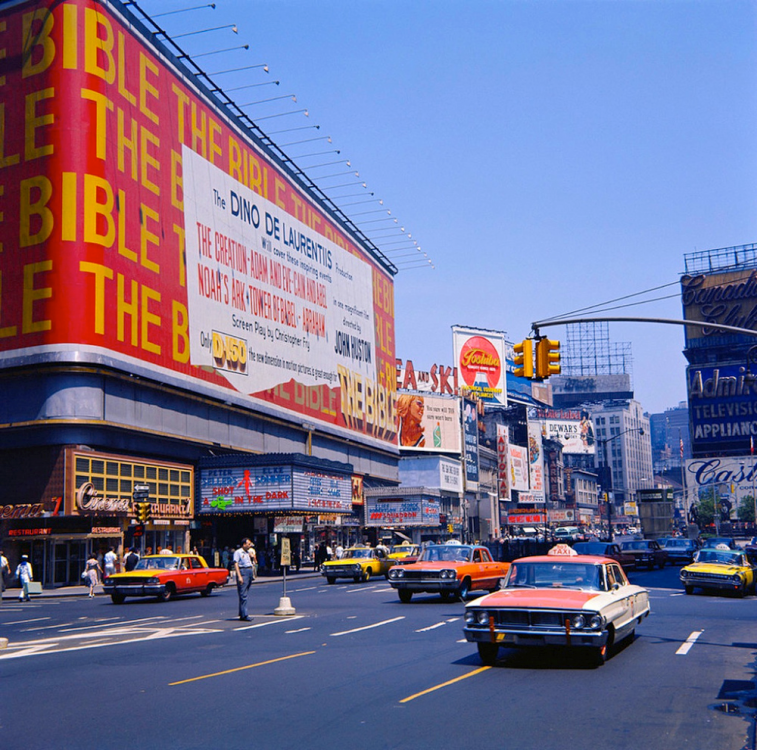 1964 New York – Times Square.png