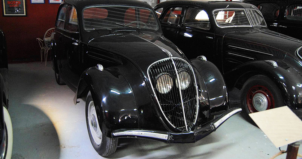 museo-coches-de-cine--portada_jpg_b2677a498b8d6d393cdfc22fcea699e4.jpg