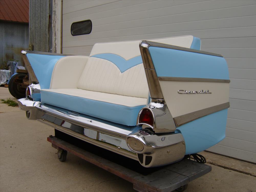 1957_chevy_couch_2_07_10_large.jpg
