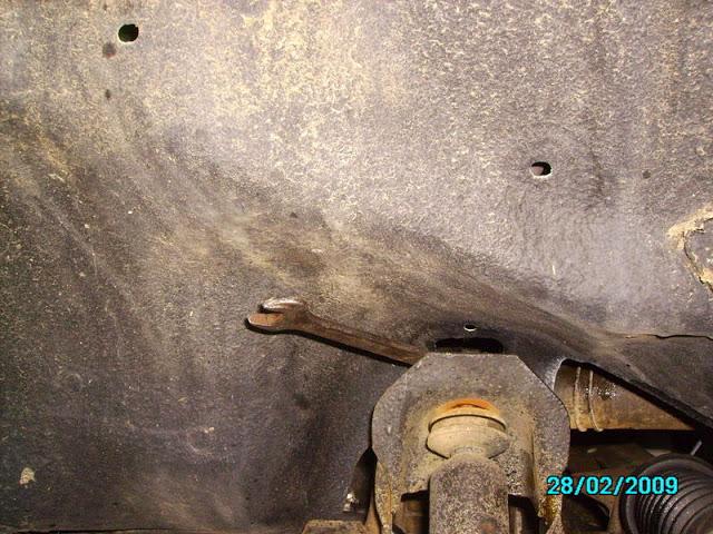 TUTORIAL CAMBIO AMORTIGUADORES RENAULT 4 8263595amor2