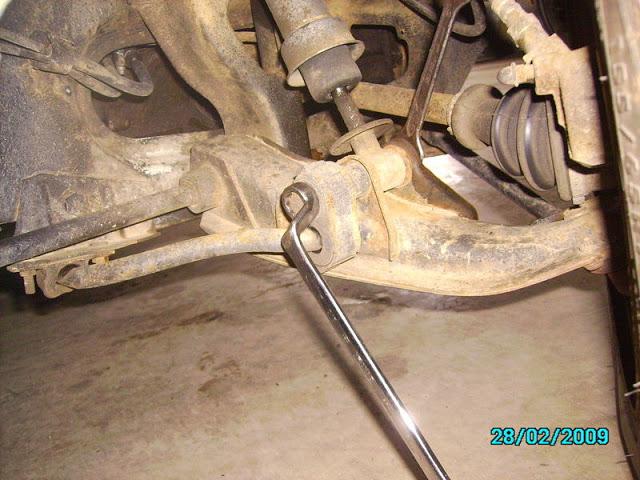 TUTORIAL CAMBIO AMORTIGUADORES RENAULT 4 8263597amor3