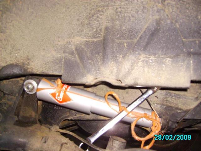 TUTORIAL CAMBIO AMORTIGUADORES RENAULT 4 8263607amor11