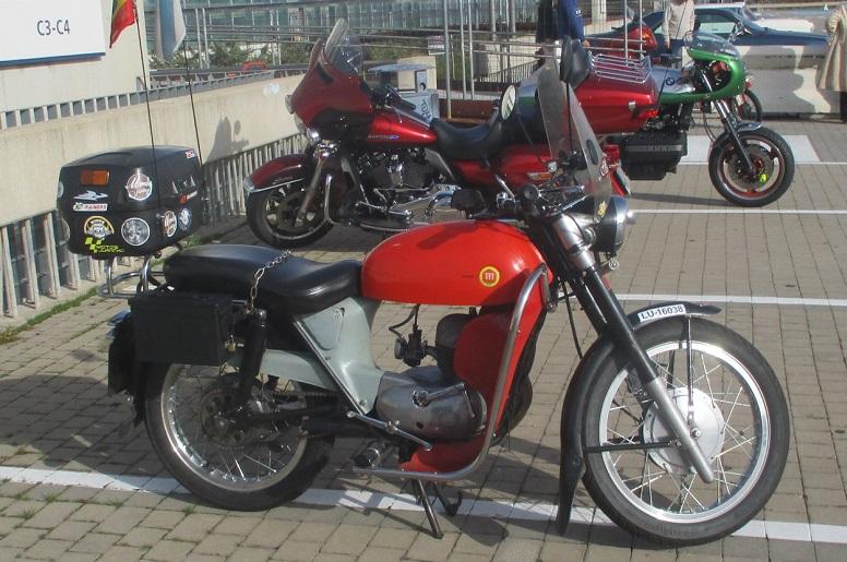 rm24-053.jpg